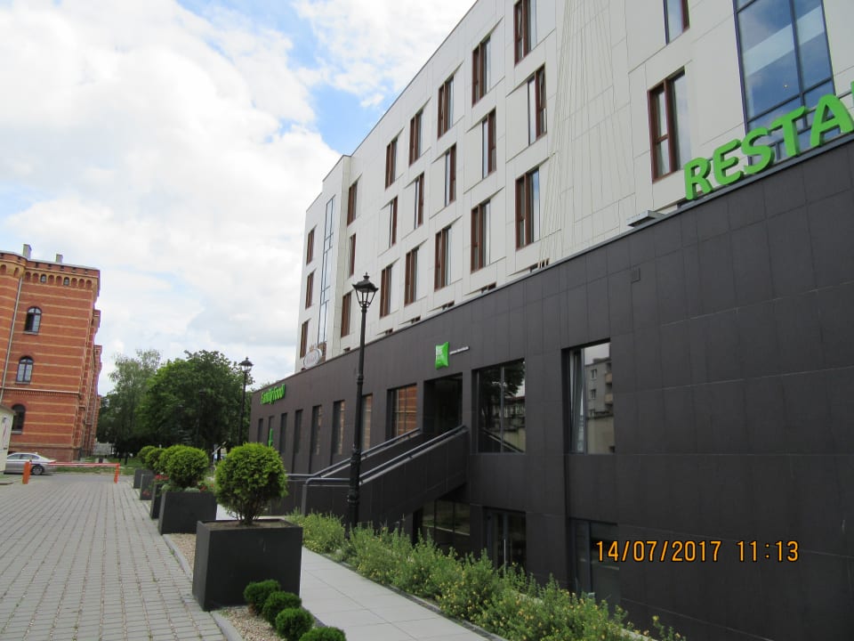 Außenansicht ibis Styles Gniezno Stare Miasto