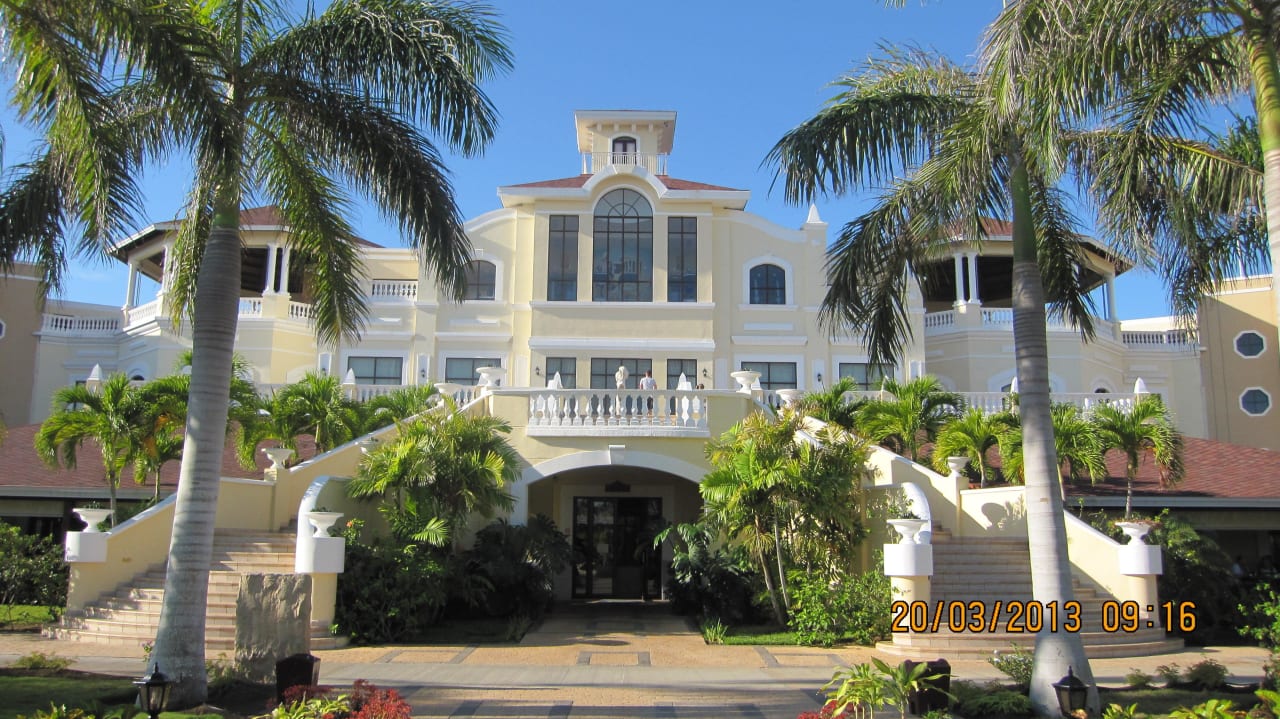 Rückseite Haupthaus/Lobby Iberostar Origin Laguna Azul