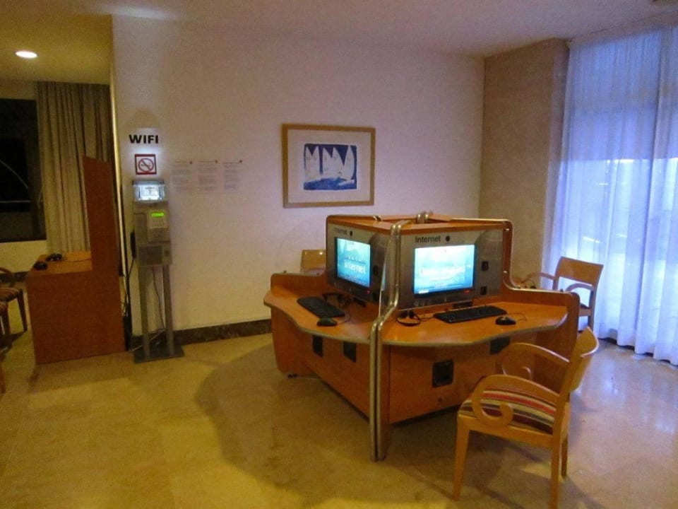 Lobby Hotel Club Cala Romani