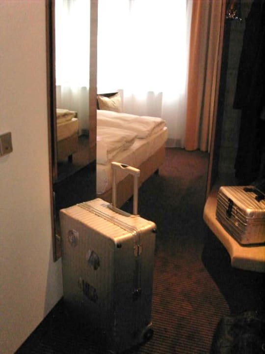 Teilansicht H4 Hotel Berlin Alexanderplatz