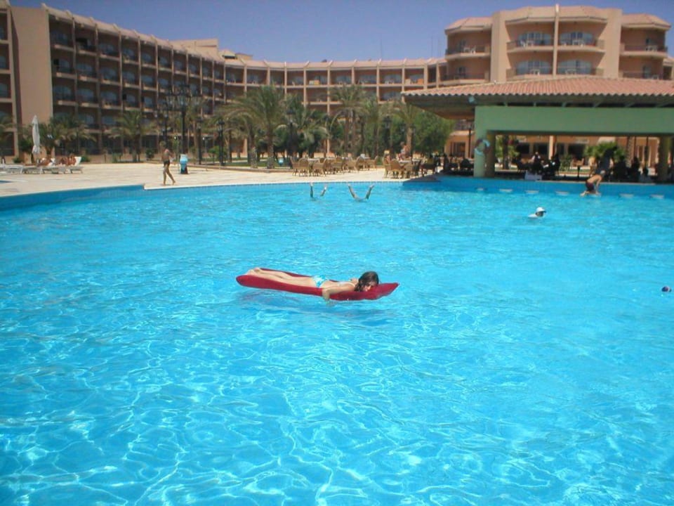 Hotelpool Siva Grand Beach