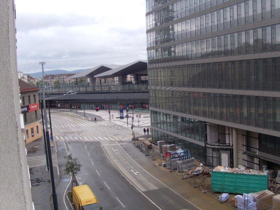 Blick von Zimmer Rtg HBF Premier Inn Wien City Hauptbahnhof