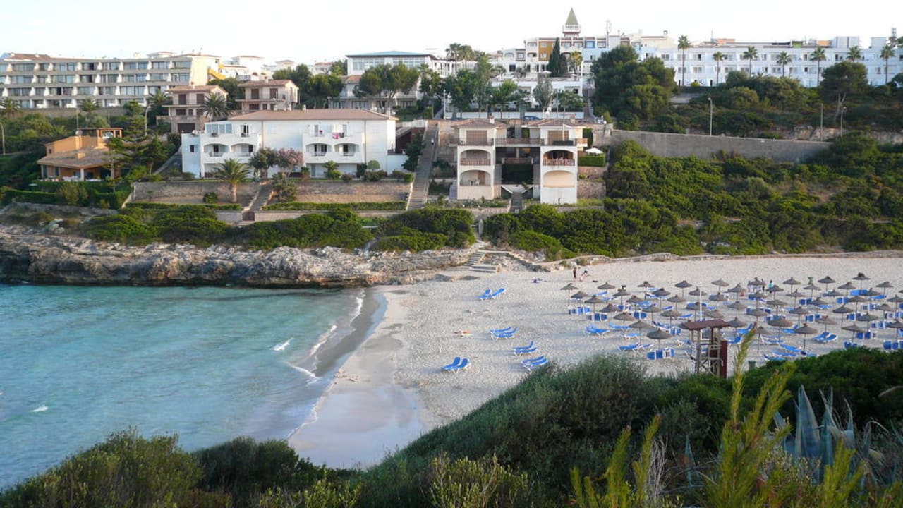Cala Mandia blau punta reina
