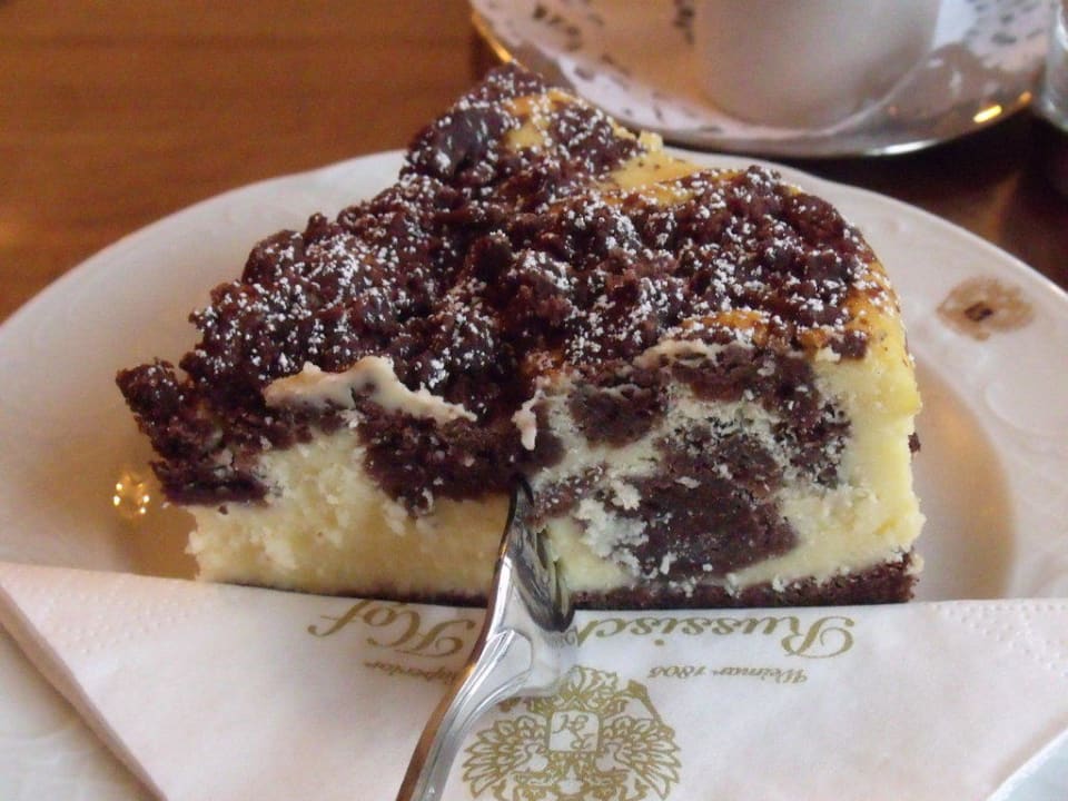 Kuchen im Kaffeehaus Best Western Premier Grand Hotel Russischer Hof