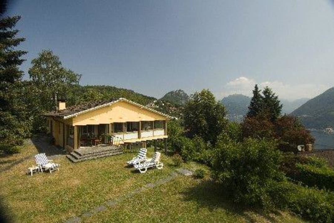 Aussenaufnahme Hostel Guesthouse Calina