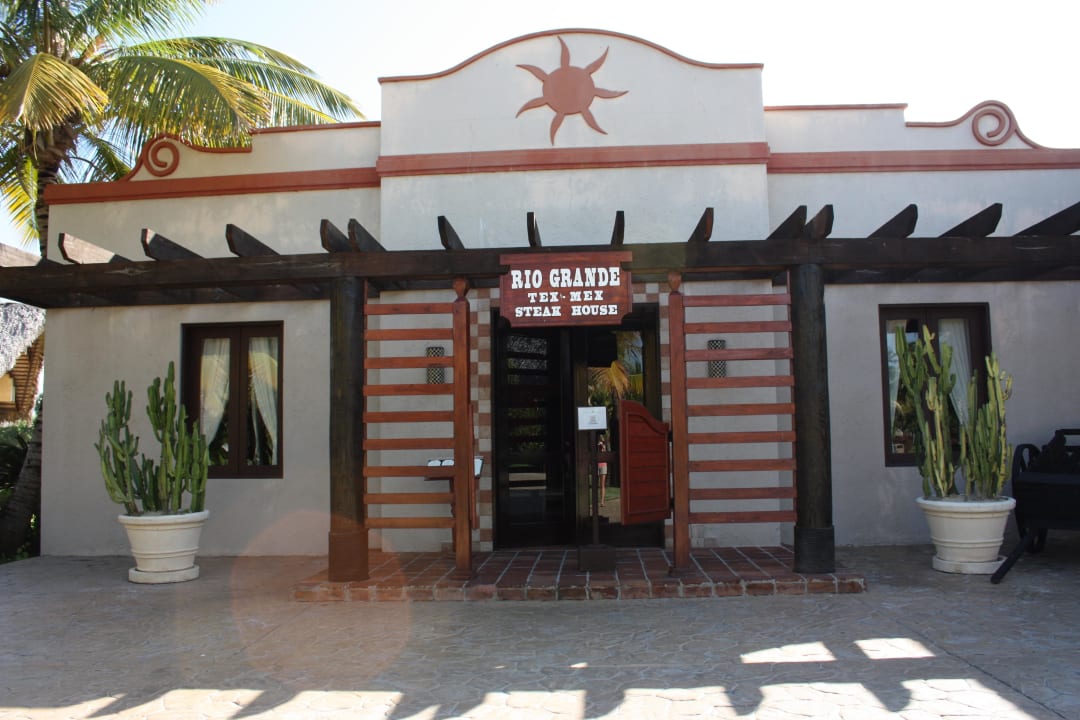 A La Carte Punta Cana Princess All Suites Resort & Spa