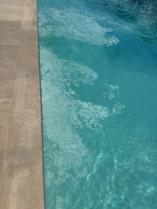 Pool Amnissos Residence