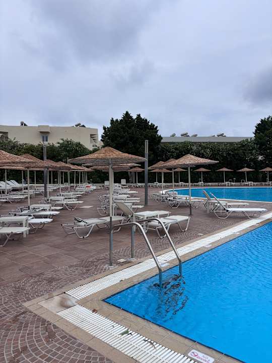 Pool Leonardo Kolymbia Resort - Rhodes