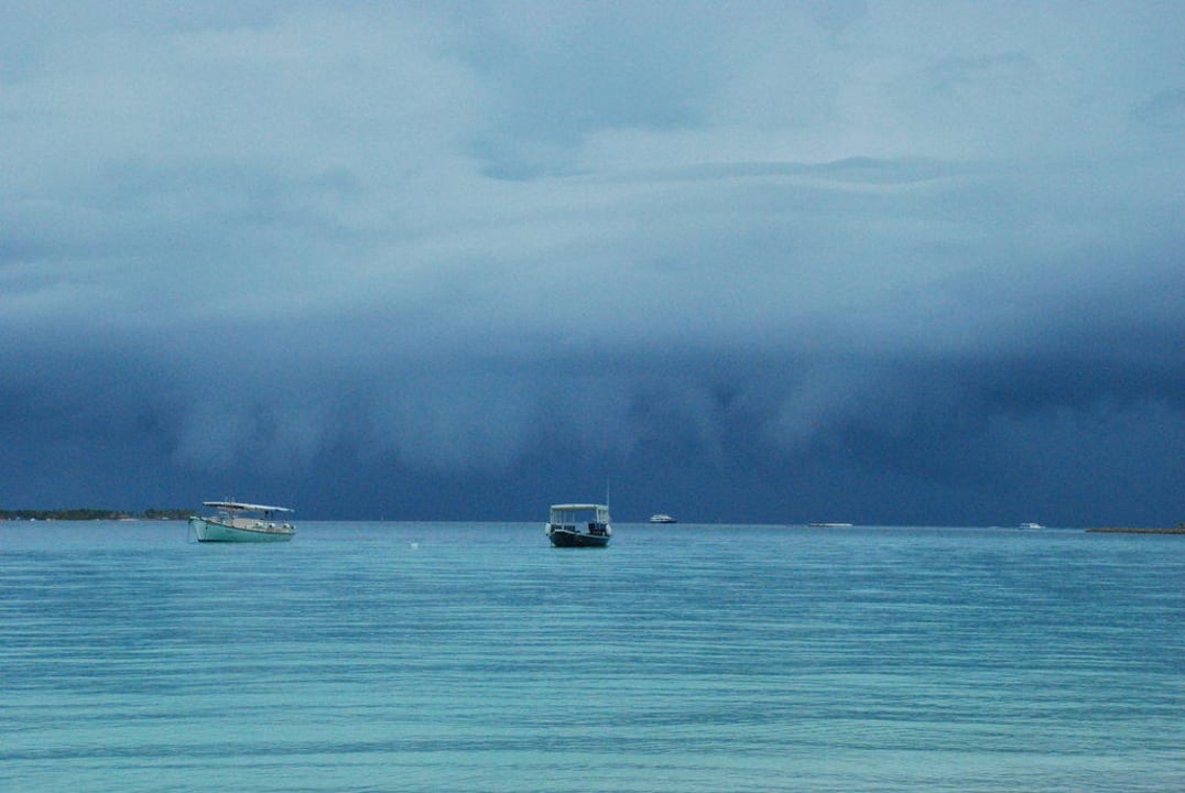 Regen Regen und wieder mal Regen Kuramathi Maldives