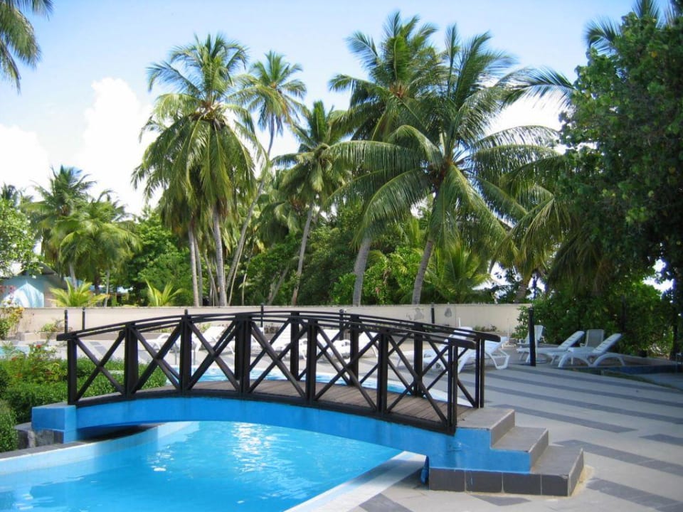 Pool Equator Village Resort