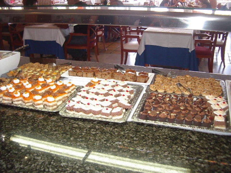 Büffet R2 BUGANVILLA Hotel & Spa