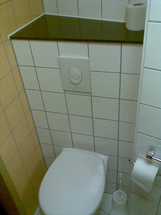 Das Wichtigste B&B Hotel Stuttgart-City