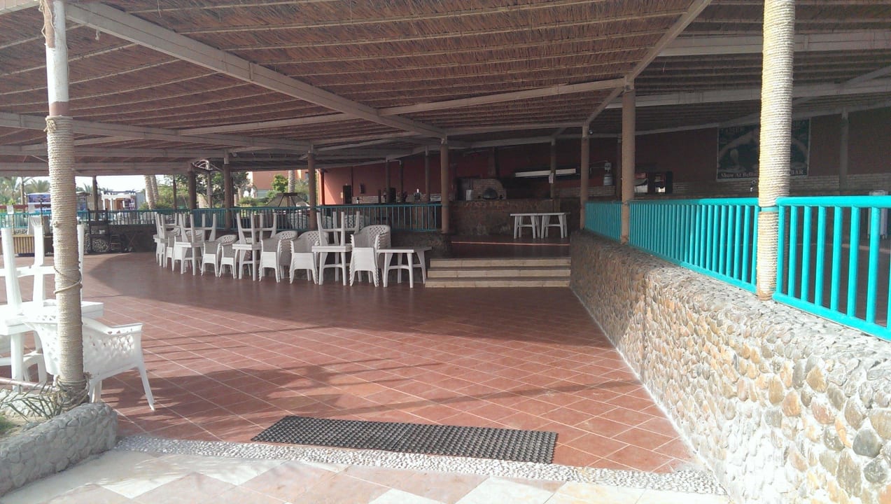 Strandbar Titanic Beach Spa & Aqua Park