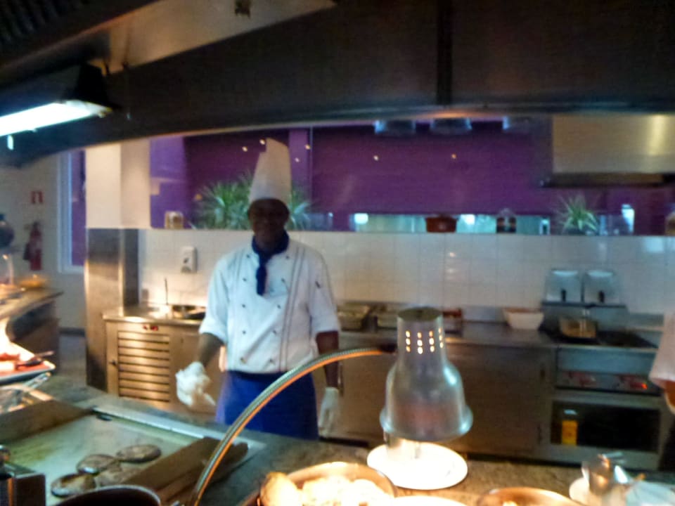 Einer der Köche  allsun App.-Hotel Esquinzo Beach