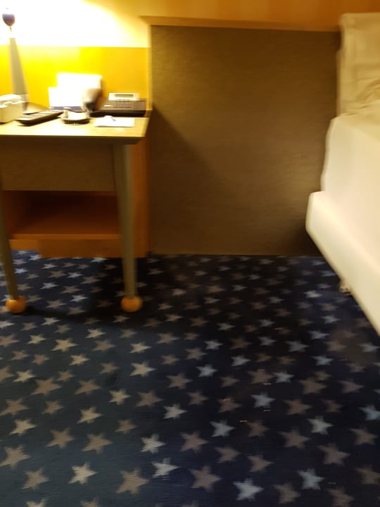 Zimmer NH Danube City