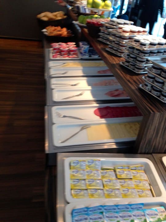 Frühstücksbüffet Motel One Hamburg-Alster