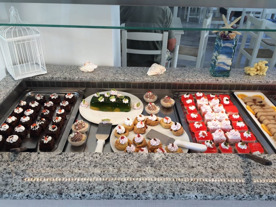 Buffet des desserts Dimitrios Beach Hotel