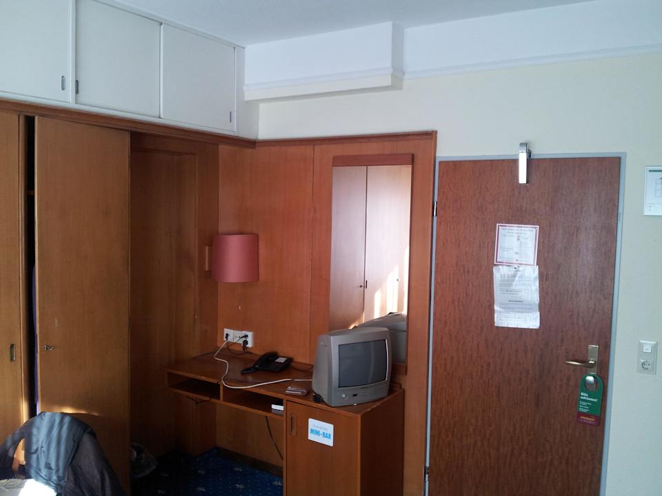 Es lebe die Holzverkleidung Aparthotel Astro