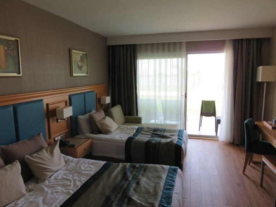 - Aquasis De Luxe Resort & Spa
