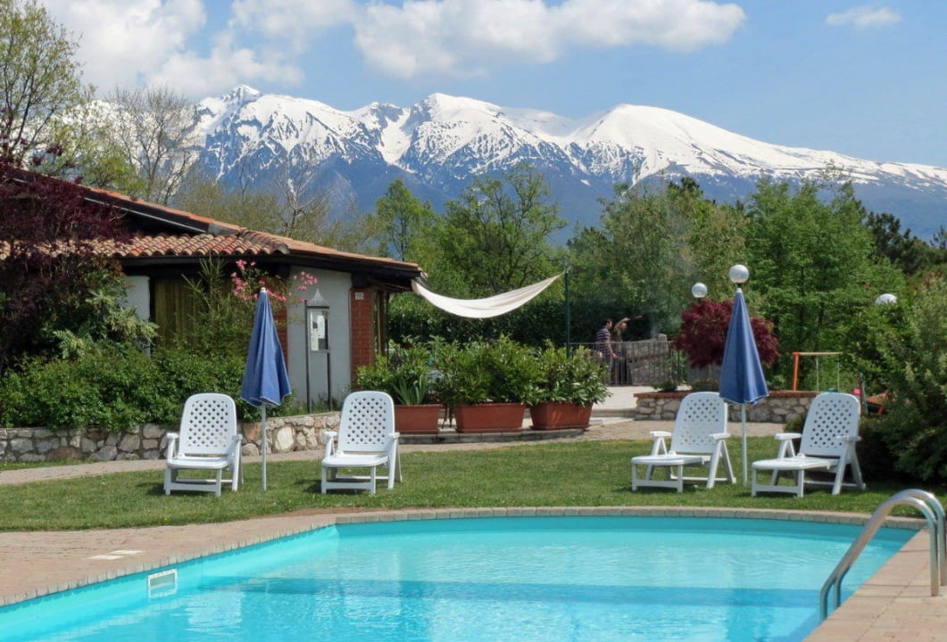Pool mit Monte Baldo Residence La Quiete