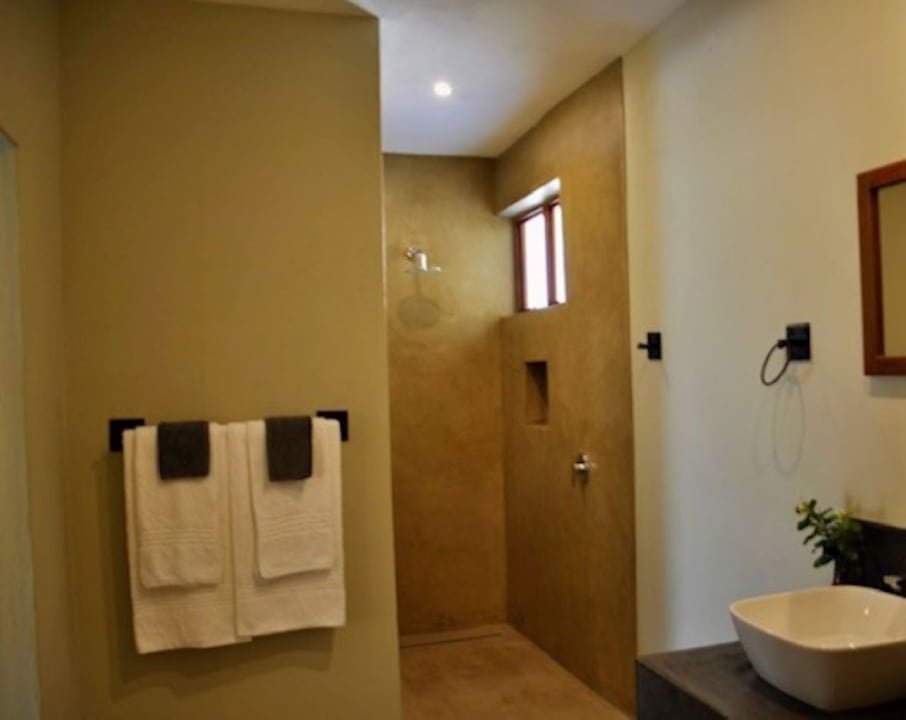 Zimmer La Lechere Guest House