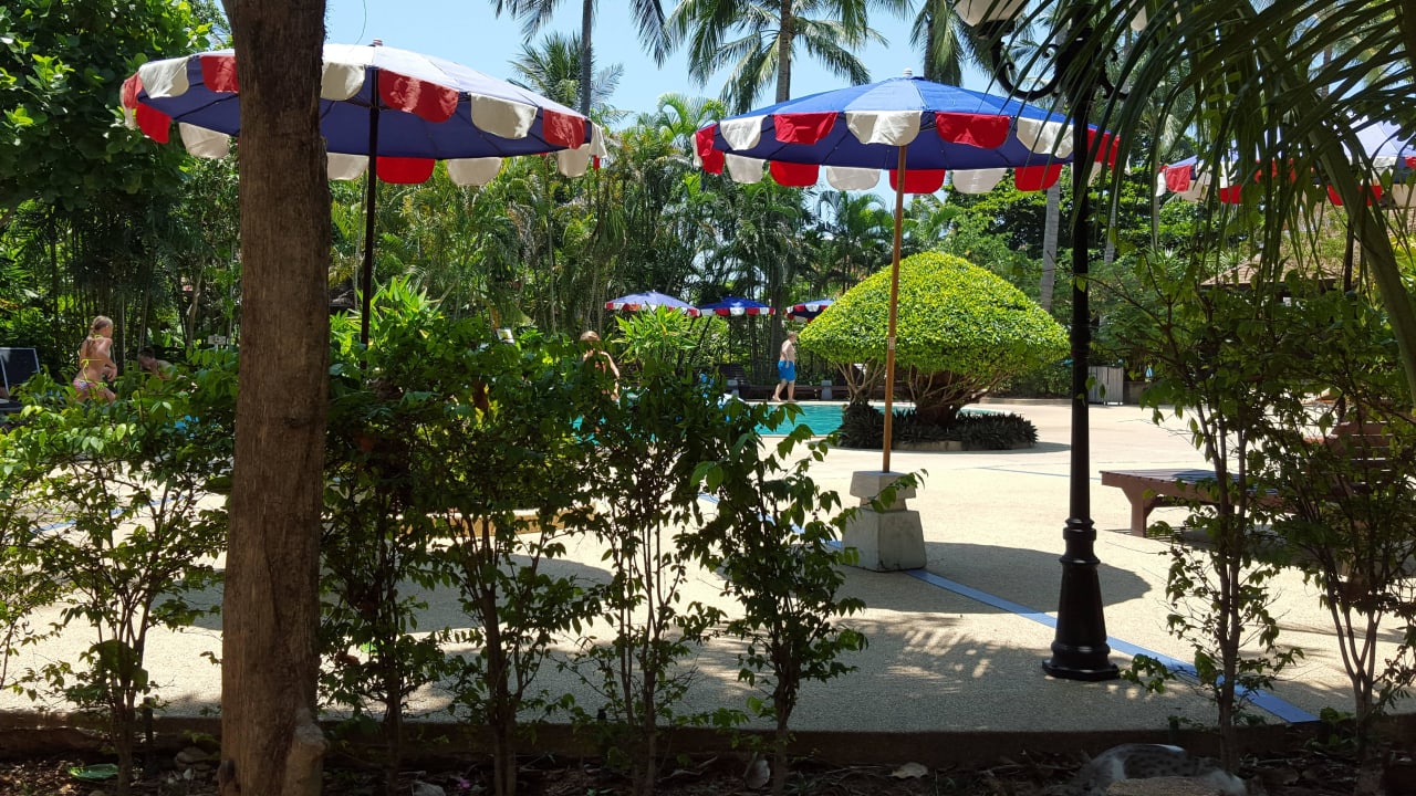 Unterer Pool The Fair House Beach Resort