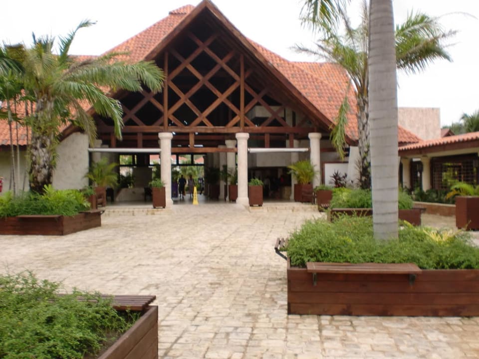 Rezeption von der Poolseite Villas Bavaro Resort & Spa
