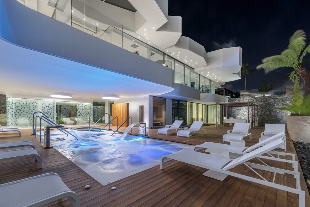 Pool Royal Hideaway Corales Beach