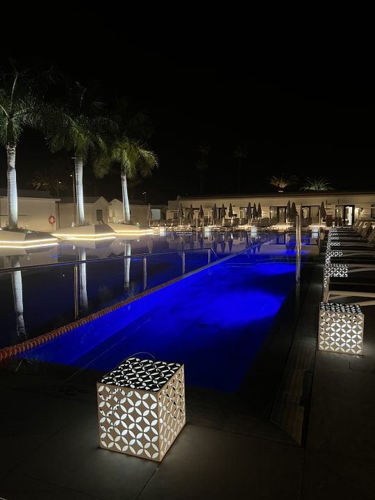 Pool Club Maspalomas Suites & SPA