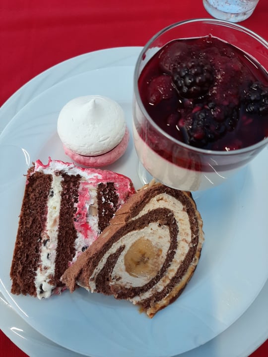 Gastro Can Garden Beach