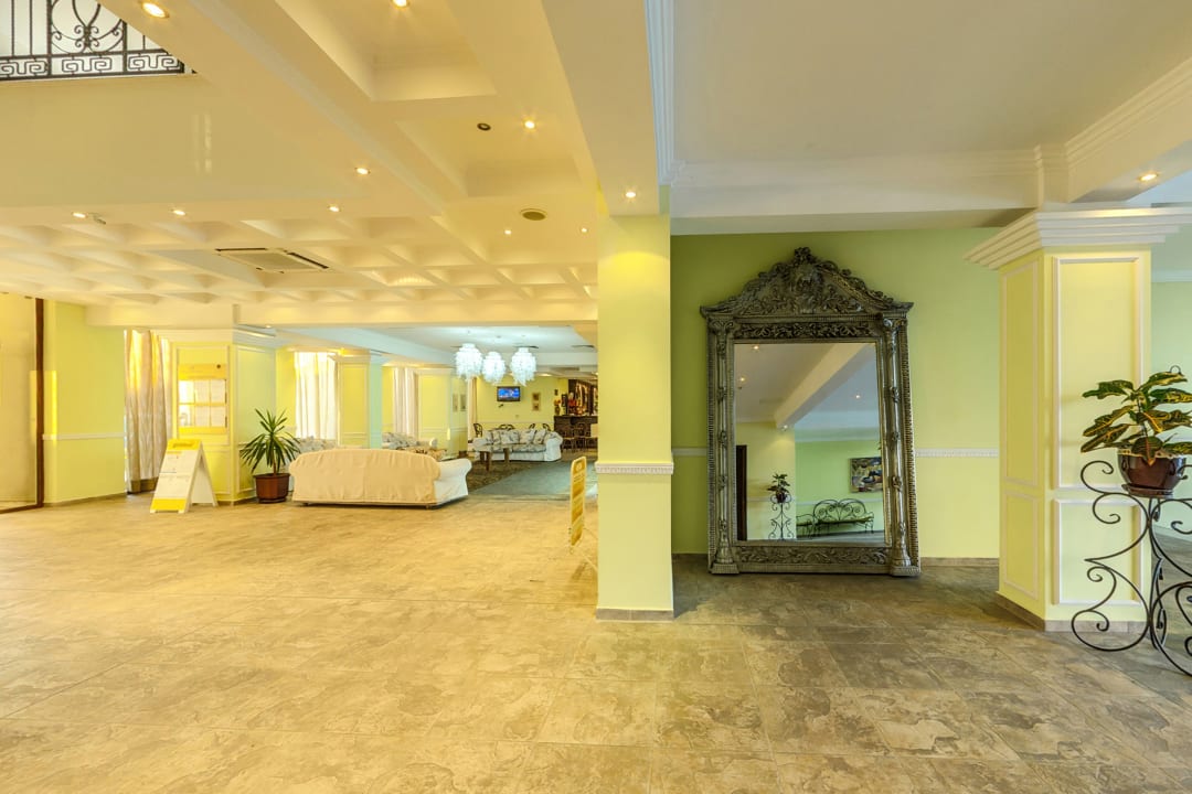 Lobby Festa Pomorie Resort
