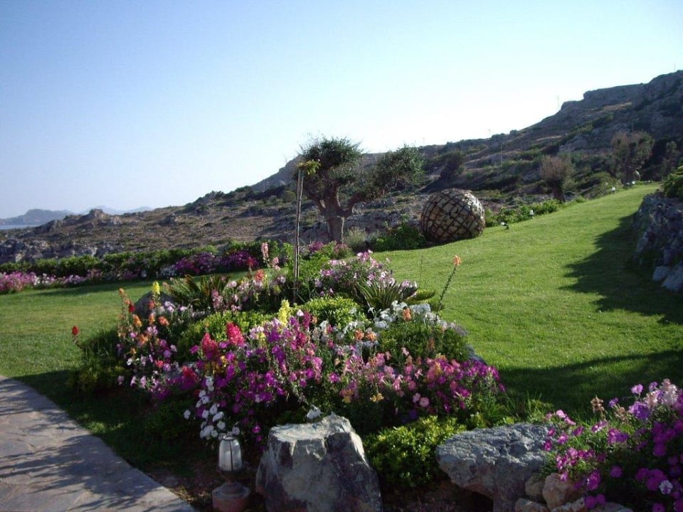 Weg zum Strand Hotel Kalithea Horizon Royal