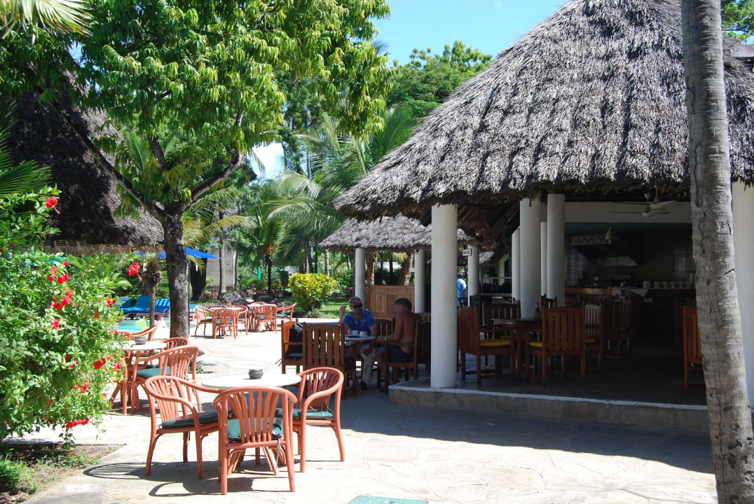 Poolbar Hotel Traveller's Club