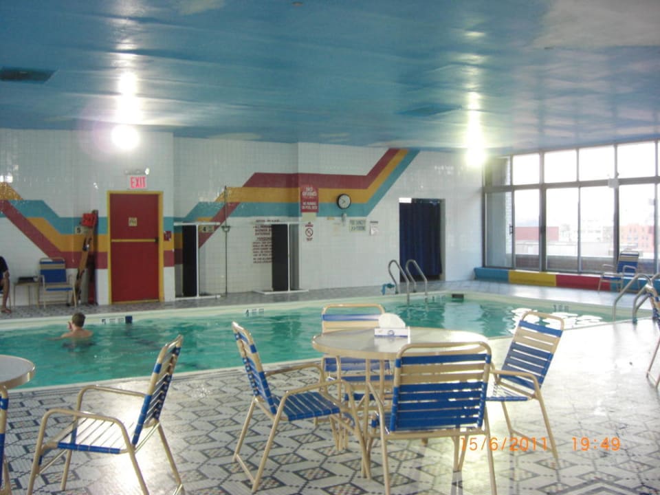 Pool The Skyline Hotel New York