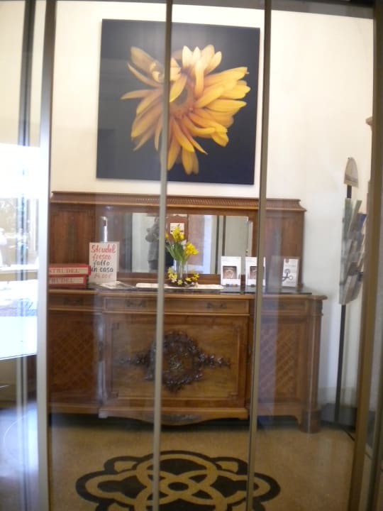 Hall Stadt Hotel Citta