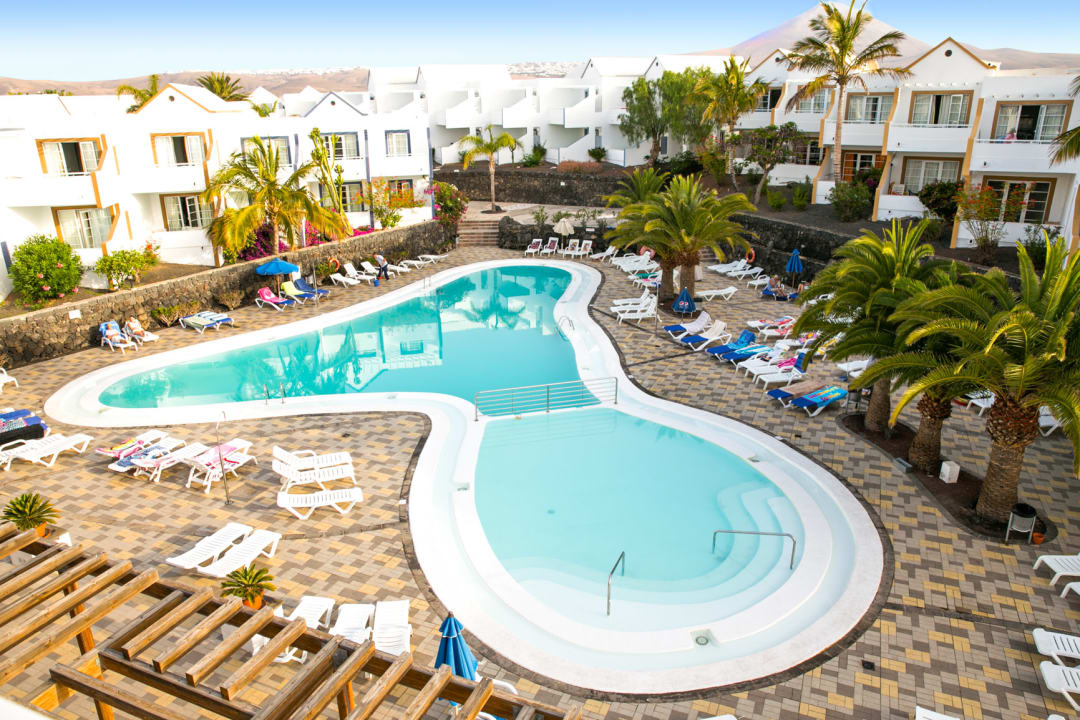 Pool Apartamentos LIVVO Morromar