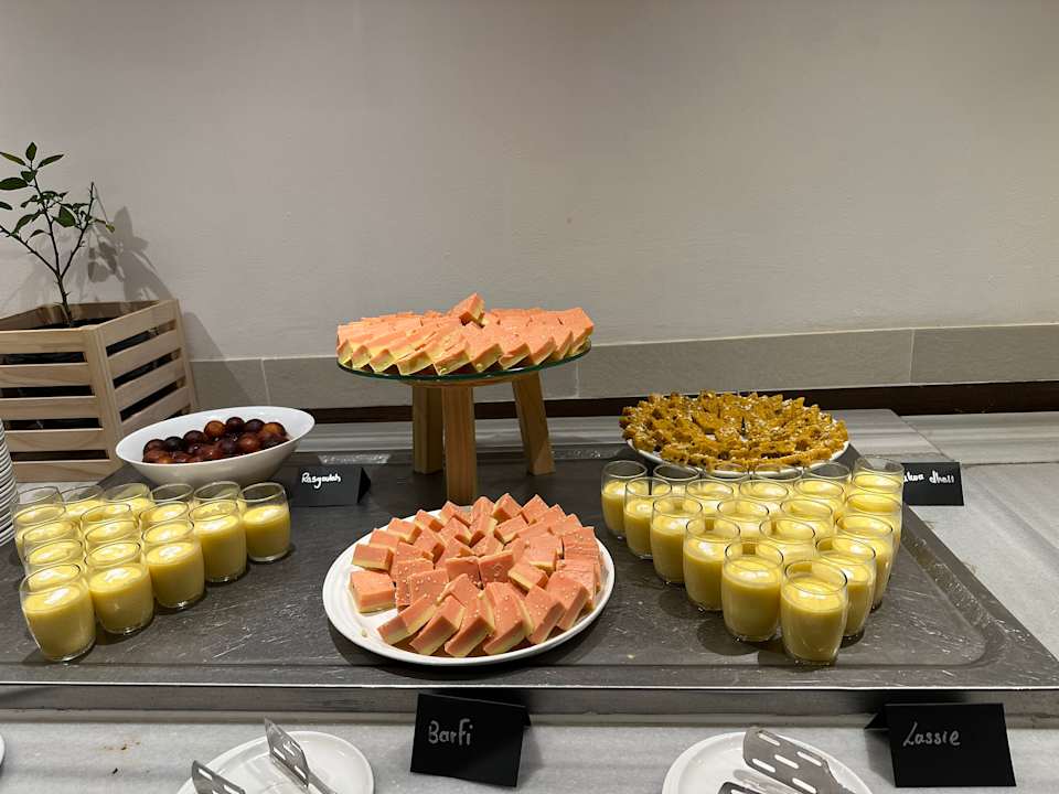 Gastro Crystals Beach Resort Belle Mare, a member of Radisson Individuals