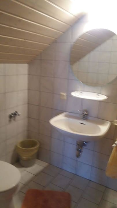 Das Bad ist begrenzt! Landgasthof zum Wiesengrund