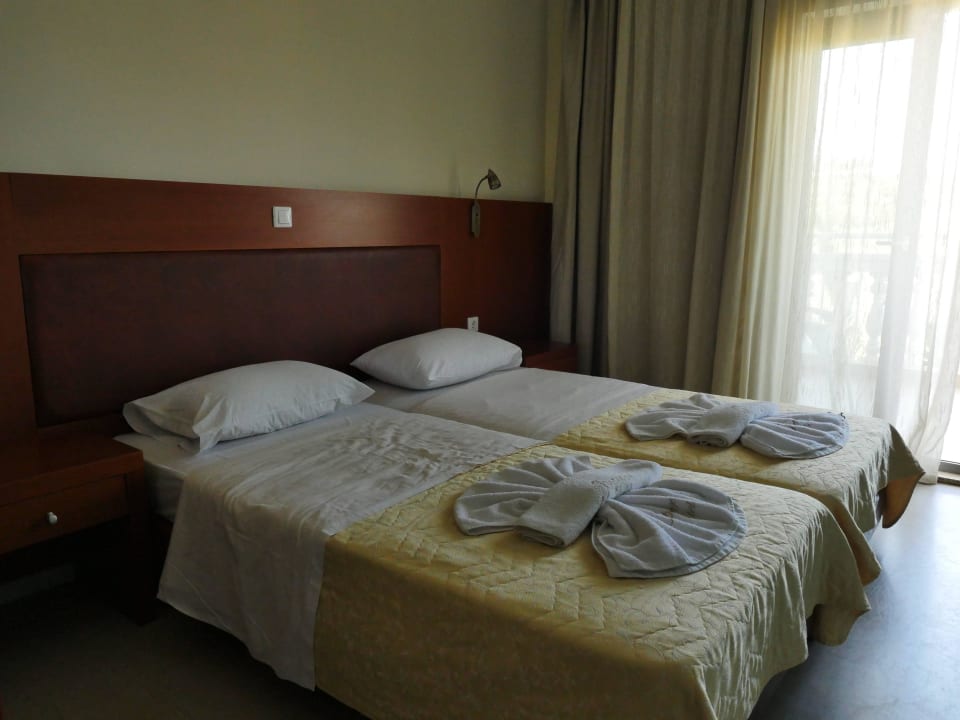 Hotel Jupiter Karras Grande Resort