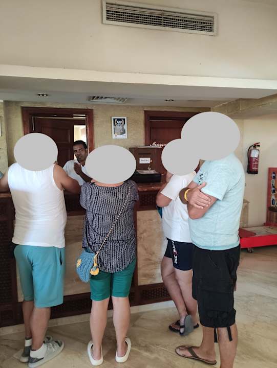 Lobby Lotus Bay Beach Resort