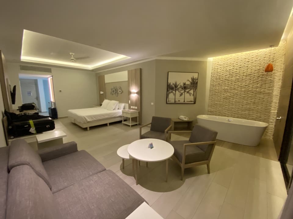 Zimmer Bahia Principe Luxury Ambar