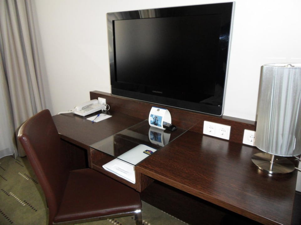 Zimmer mit Fernseher Best Western Hotel am Spittelmarkt