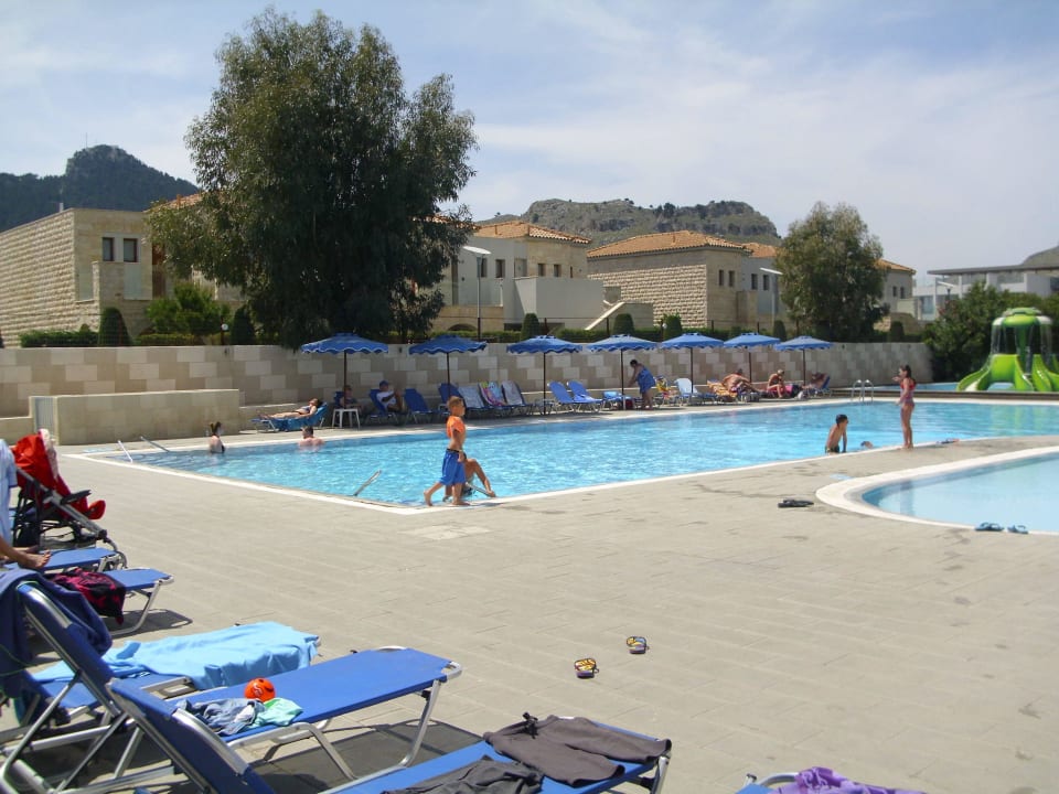 Pool Delfinia Resort
