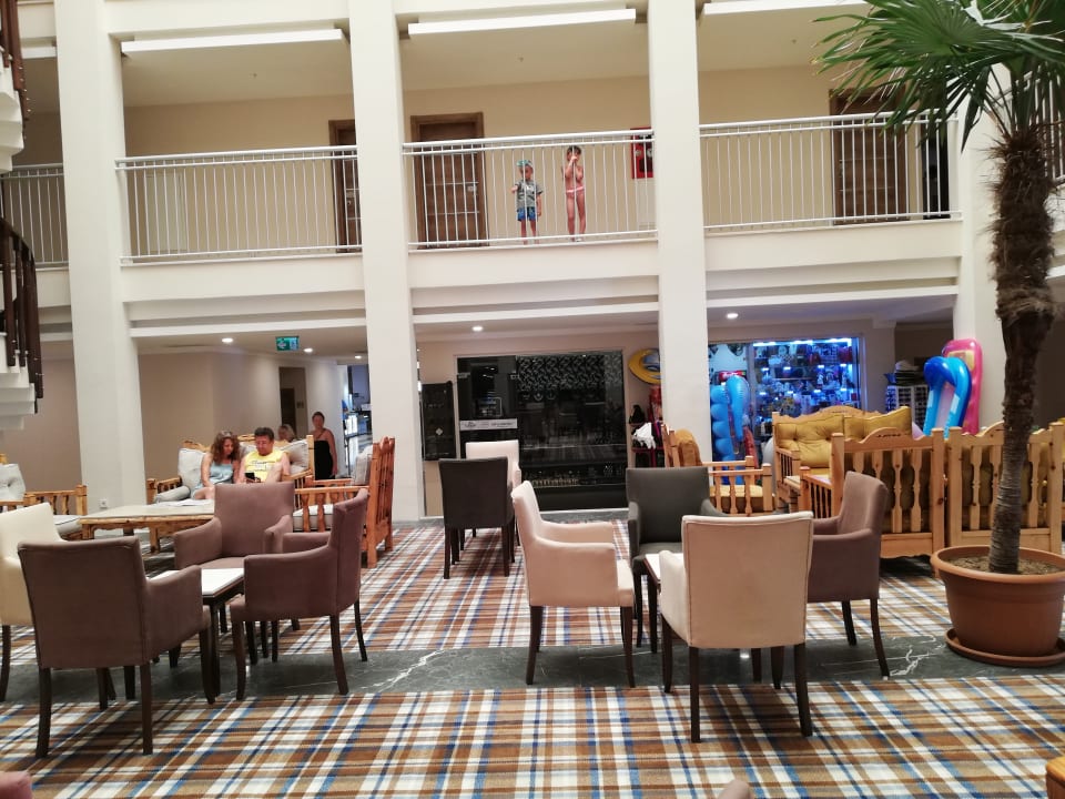 Lobby Nerton Hotel - Erwachsenenhotel ab 16 Jahren