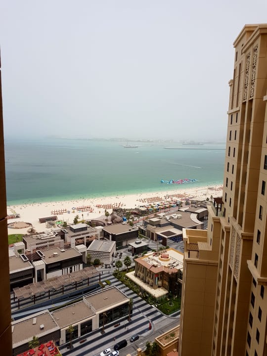 Strand Amwaj Rotana Jumeirah Beach Residence
