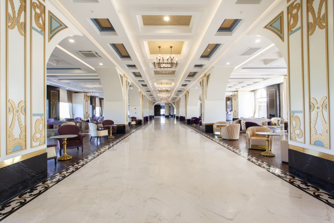 Lobby Haydarpasha Palace