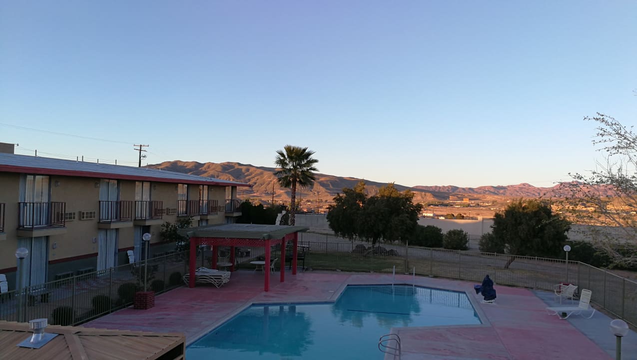 Pool Hotel California Inn Barstow