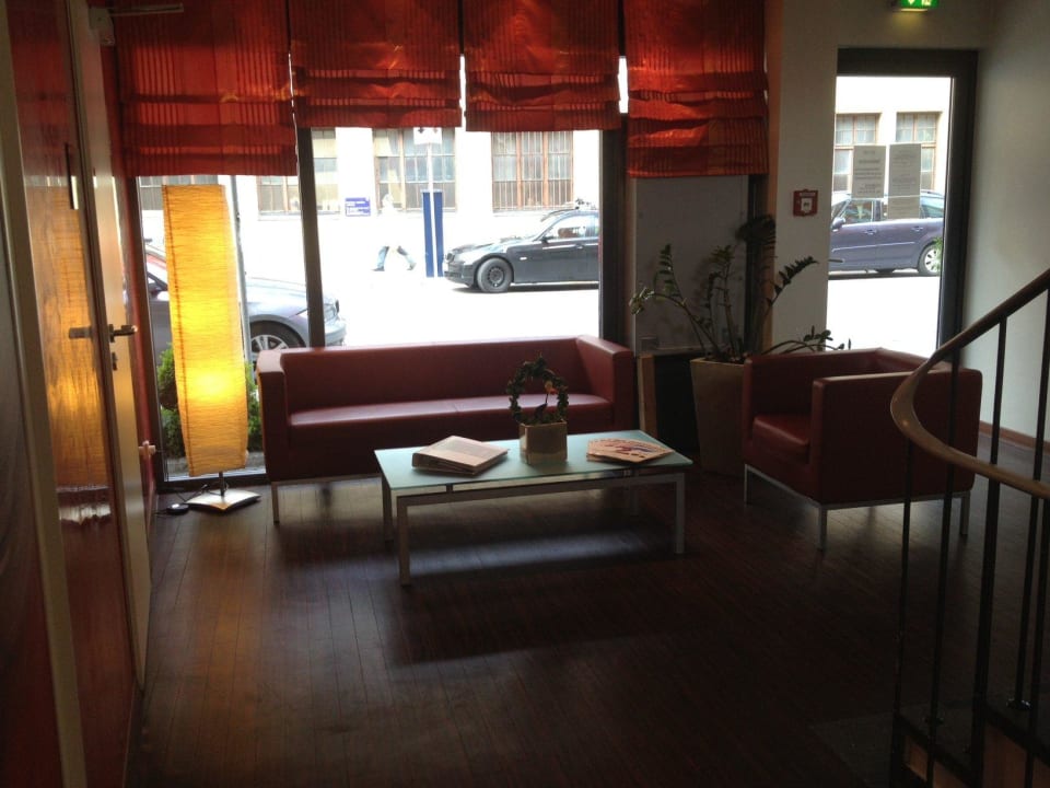 Klein, aber ausreichend Hotel Vis à vis