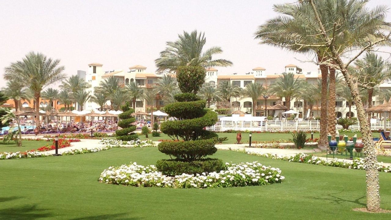 Außenanlage Pickalbatros Dana Beach Resort - Hurghada