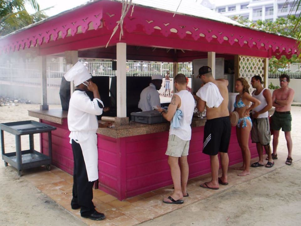 frisch gegrillt Hotel Riu Ocho Rios